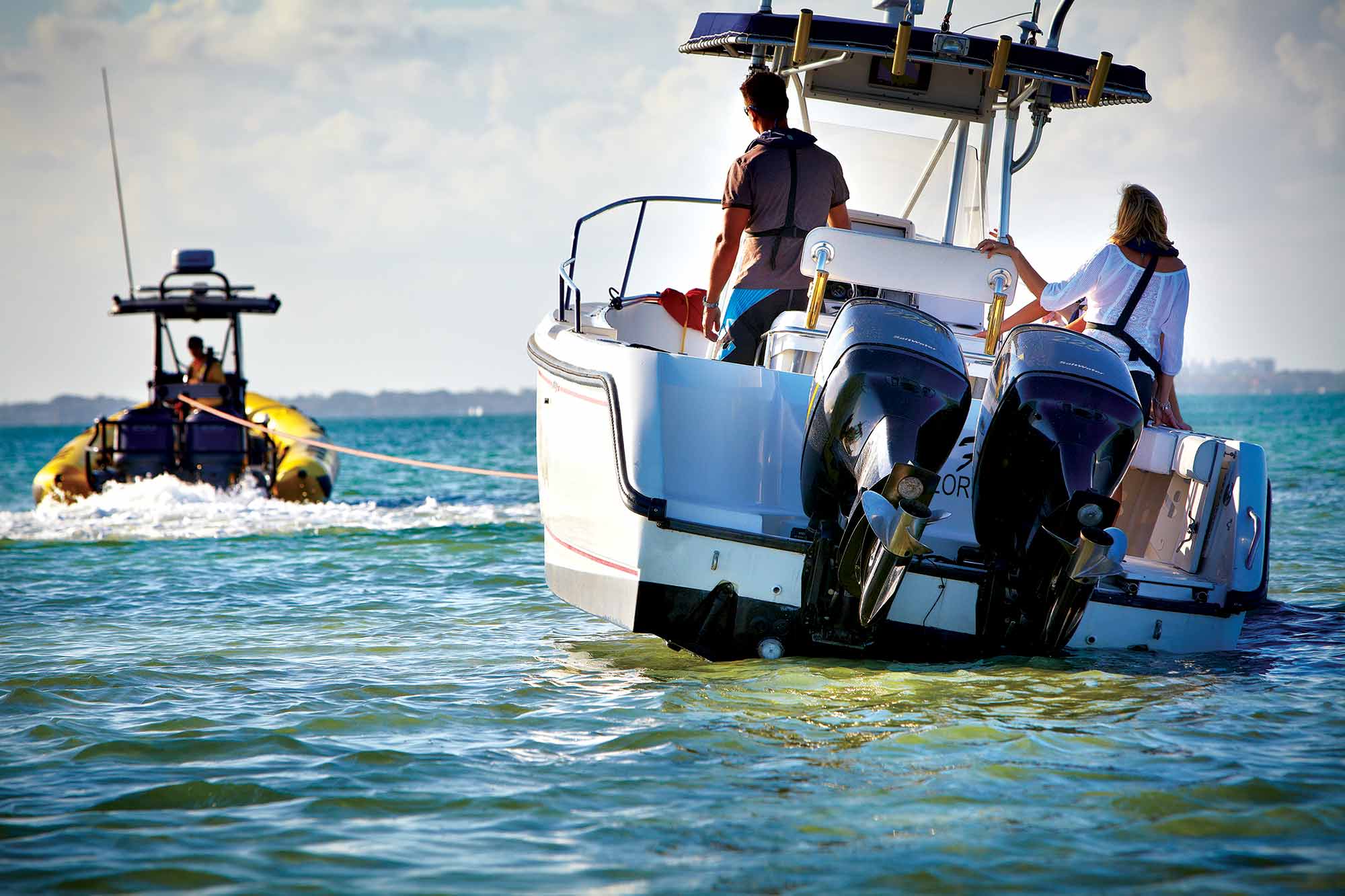 5 Reasons Why You Need Boat Towing Services for Your Next Water Adventure