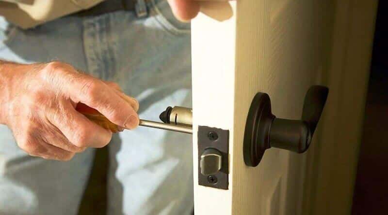 Top Locksmiths: The Ultimate Guide to Finding the Best One Near You